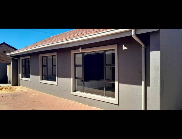 3 BEDROOM HOUSE FOR SALE IN PIMVILLE